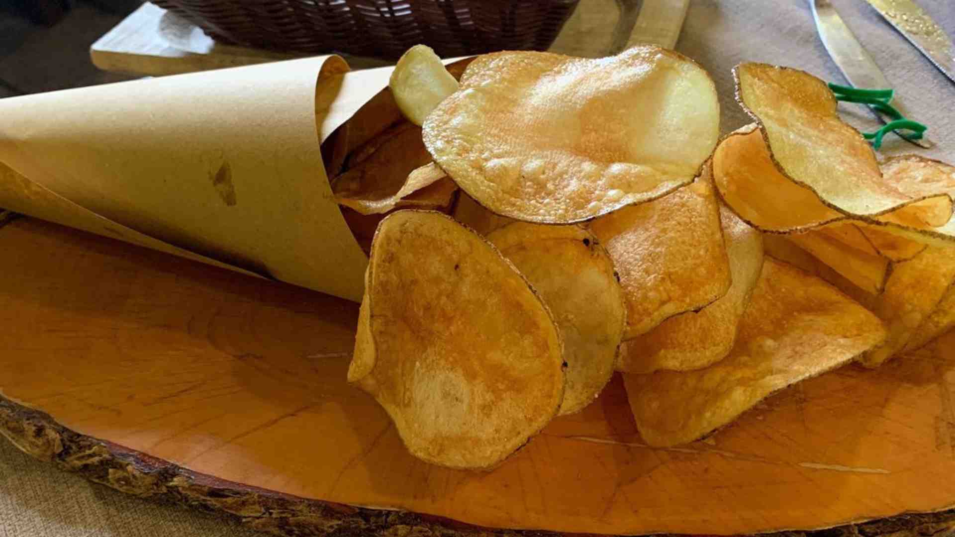 Il cartoccio di patate del ristorante Le Delizie a Otricoli