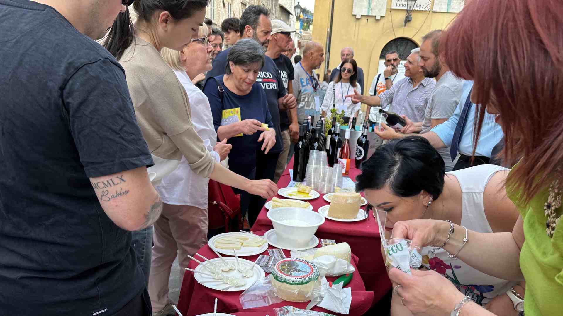 L'inizio della degustazione durante l'evento Degusta Otricoli a Narni in collaborazione con il ristorante Mamarama