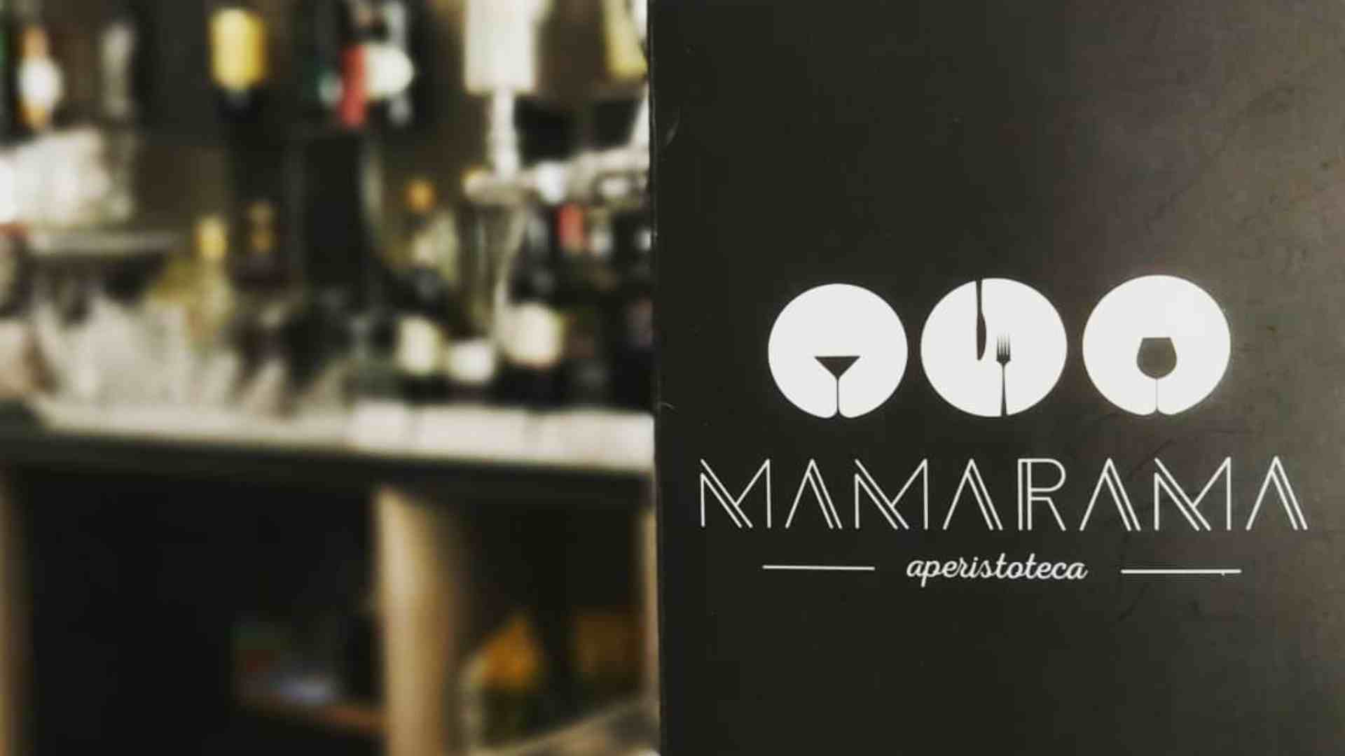 L'interno del ristorante Mamarama a Narni